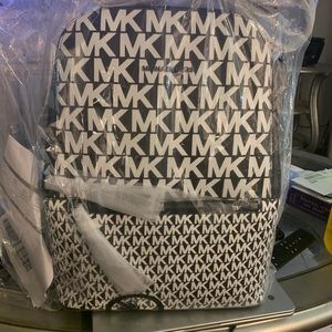 Michael Kors Toby medium graphic & matching wallet